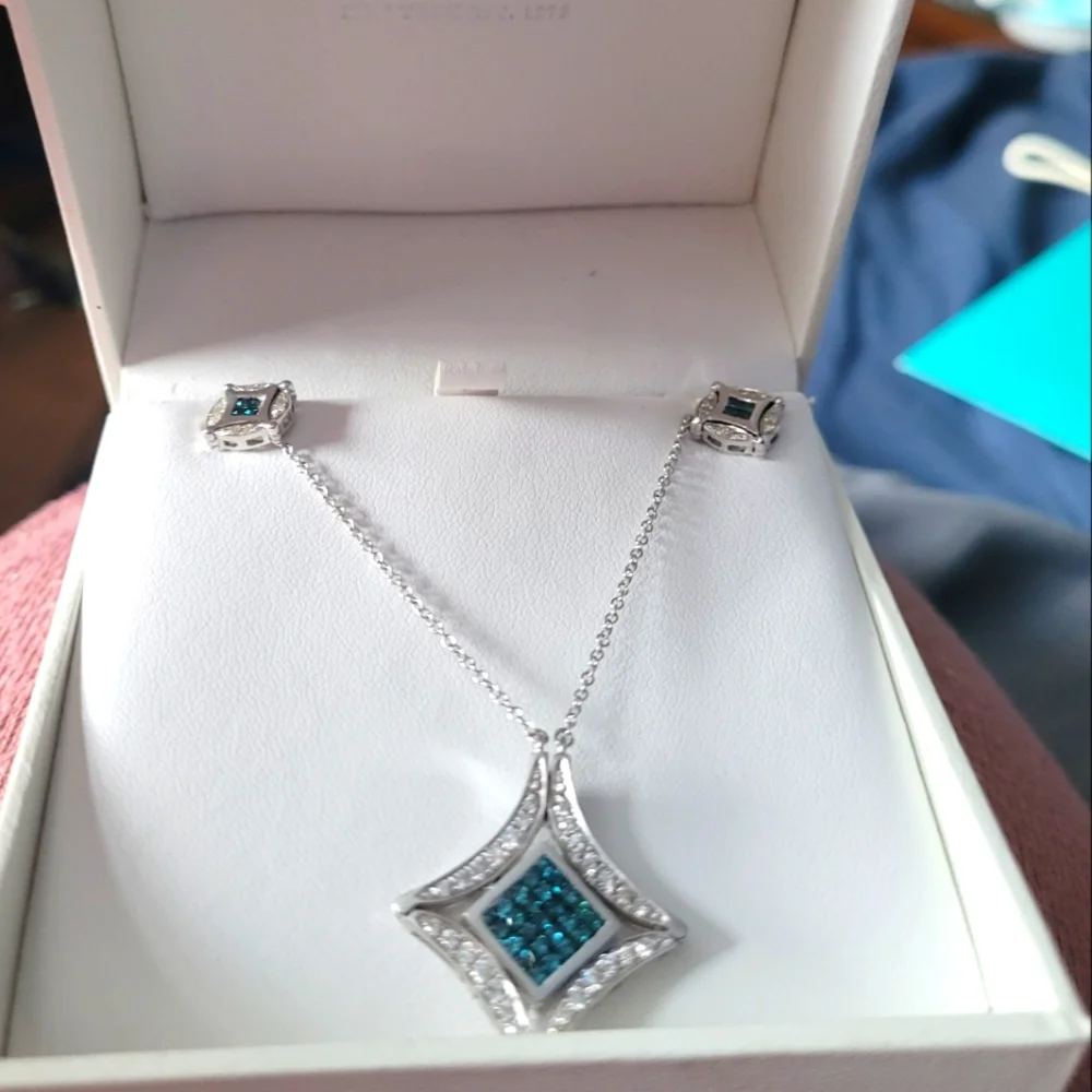 Transforming Necklace & Earring Set - Picture 1 of 14
